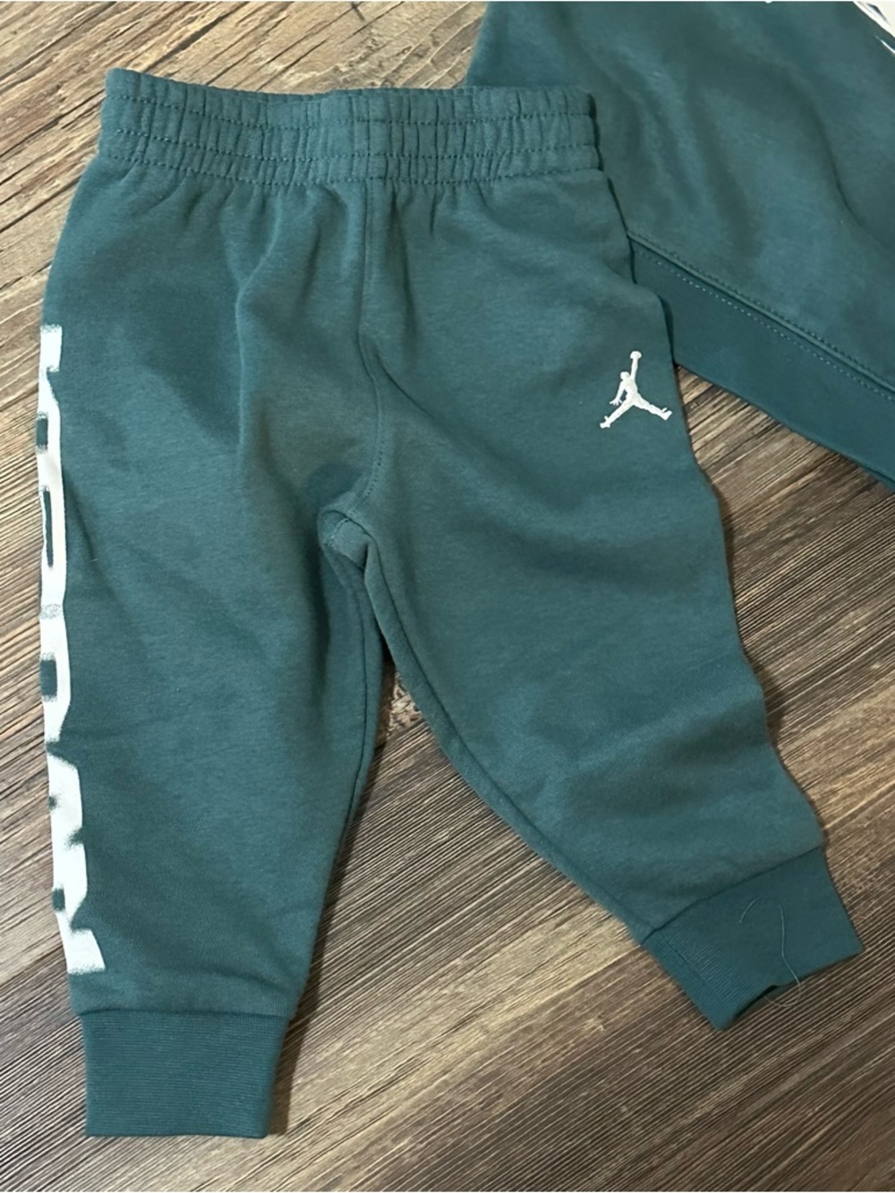 Jordan jumpman green sweatshirt and jogger pants set baby boy 12 mo NEW - Picture 2 of 9